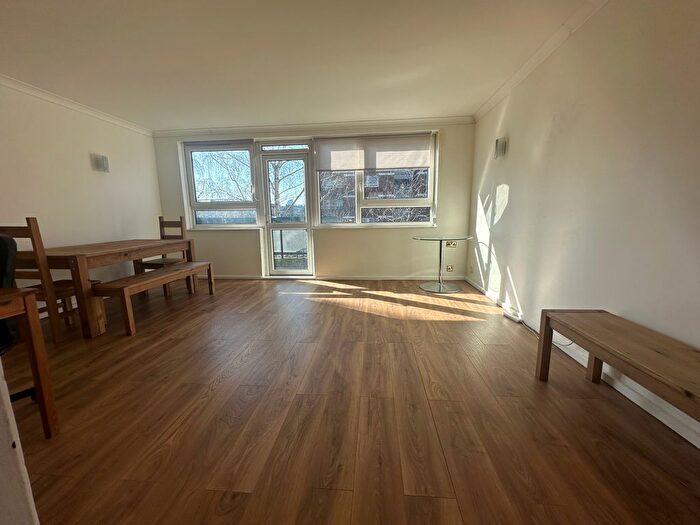 3 Bedroom Terraced House To Rent In Shadwell, London, E1