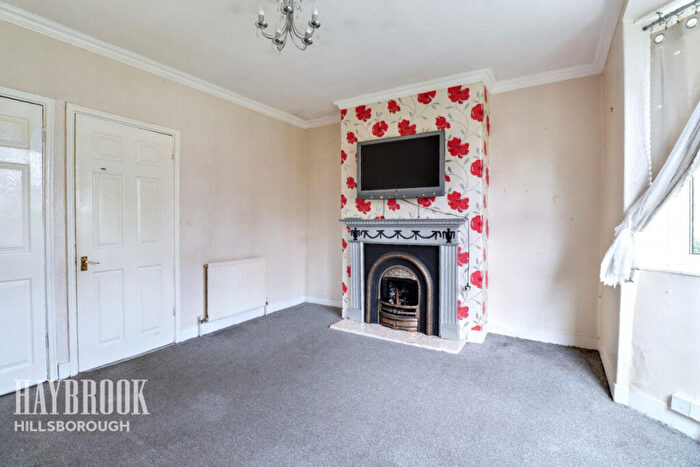 3 Bedroom Semi-Detached House For Sale In Barrie Crescent, Sheffield, S5