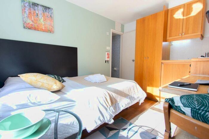 Studio To Rent In North Gower Street, Euston, London, NW1