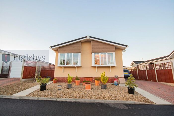 2 Bedroom Park Home For Sale In Milton Street, Saltburn-By-The-Sea, TS12