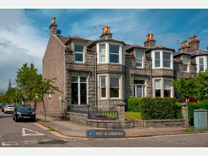 2 Bedroom Flat To Rent In Desswood Place, Aberdeen, AB25