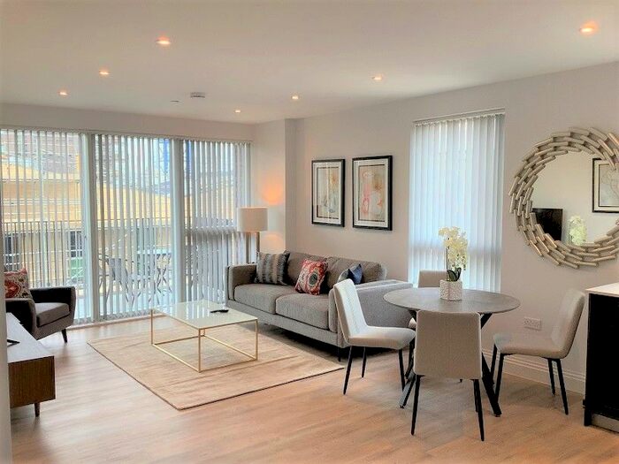 2 Bedroom Flat To Rent In Bakers Yard West, Carraway Street, Reading, RG1