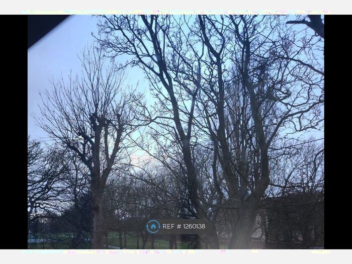 2 Bedroom Flat To Rent In Parkside, Wallasey, CH44