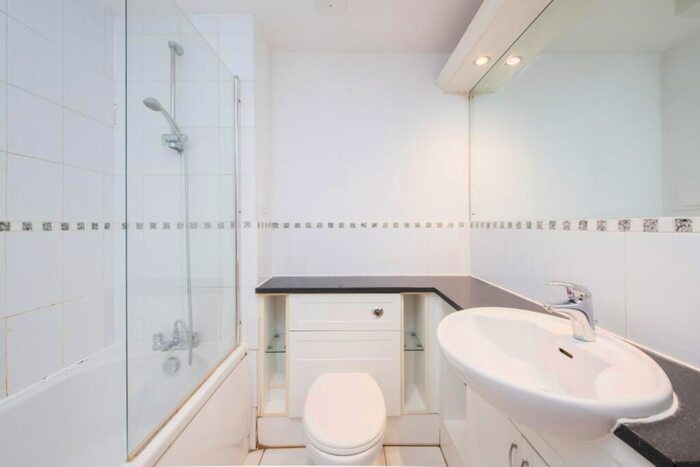 1 Bedroom House To Rent In Newport Avenue, London, E14