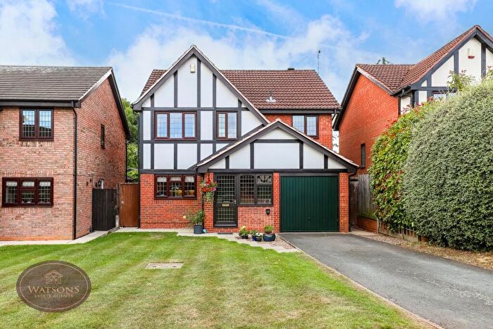 4 Bedroom Detached House For Sale In Whetstone Close, Nuthall, Nottingham, NG16