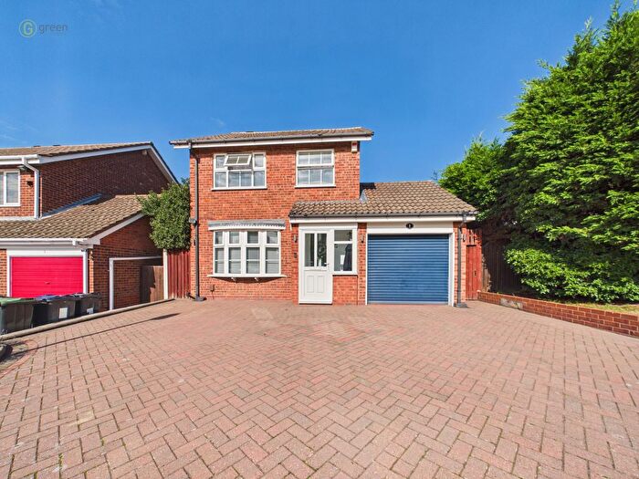 3 Bedroom Detached House For Sale In Moreland Croft, Walmley, Sutton Coldfield, B76
