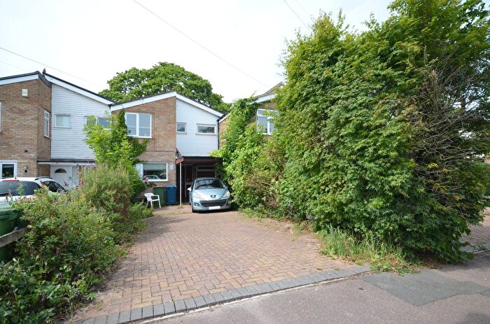 3 Bedroom Terraced House For Sale In Wolverton Road, Stanmore, HA7