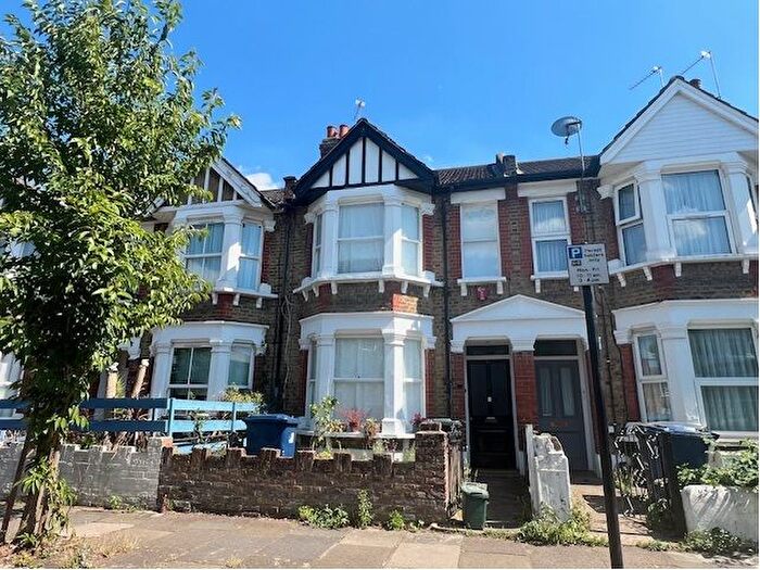 3 Bedroom Terraced House To Rent In Murray Road, Ealing, W5