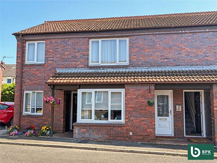 2 Bedroom Apartment For Sale In Scaleby Close, Carlisle, Cumbria, CA2