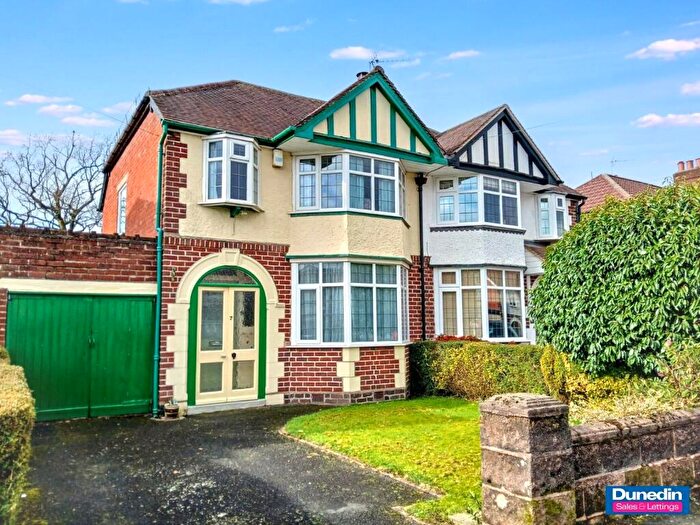 3 Bedroom Semi Detached House For Sale In Graham Crescent, Rubery, Birmingham, B45