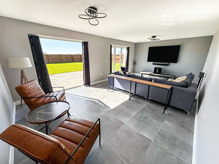 5 Bedroom Detached House For Sale In Mill Road, Murrow, Wisbech, PE13