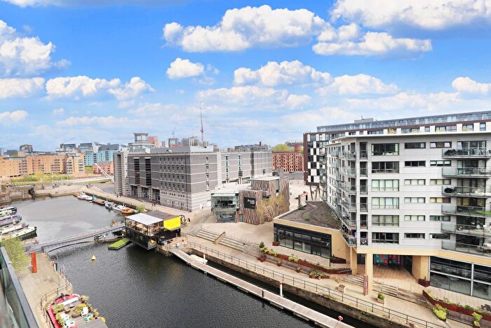 2 Bedroom Flat For Sale In Chadwick Street, Leeds, LS10