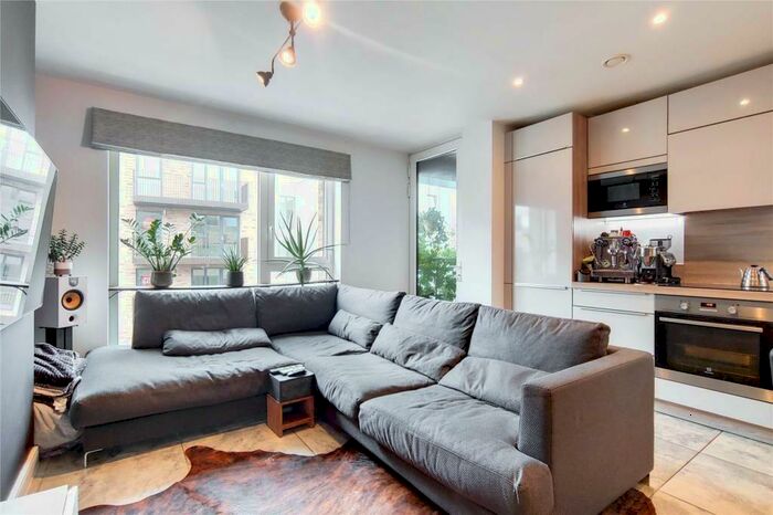 2 Bedroom Apartment To Rent In Yeoman Street, London, SE8