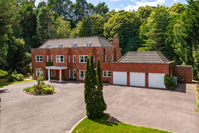 5 Bedroom Detached House For Sale In St. George's Hill, Weybridge, Surrey, KT13