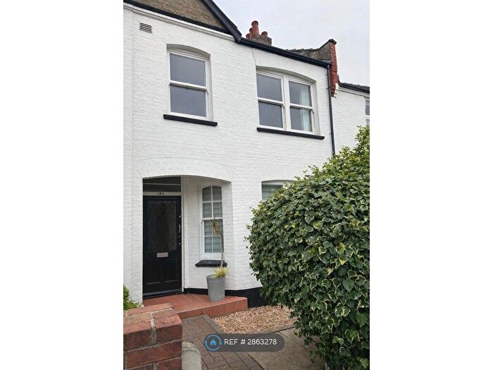 2 Bedroom Flat To Rent In Inderwick Road, London, N8