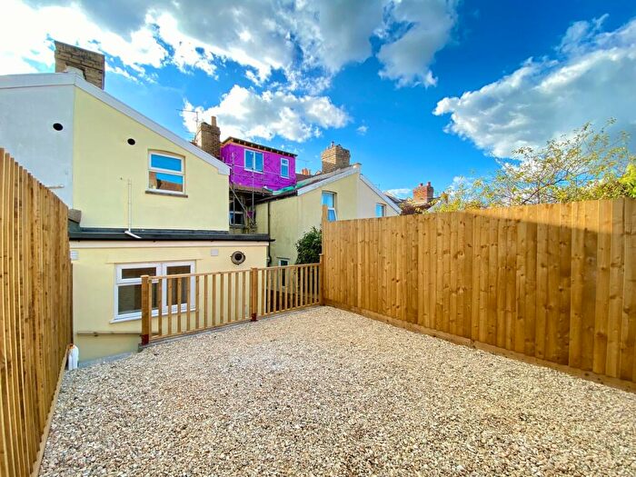 2 Bedroom Flat To Rent In Harrow Road, Bristol, BS4