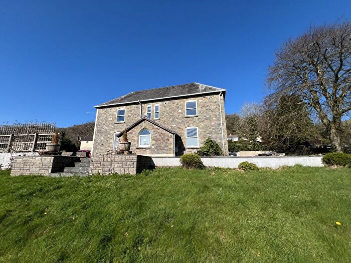 1 Bedroom Flat To Rent In Llanfynydd, Carmarthen, Carmarthenshire, SA32