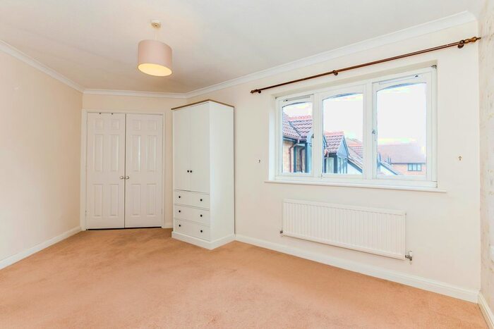 2 Bedroom Flat To Rent In Stanbury Gate, Spencers Wood, Reading, RG7