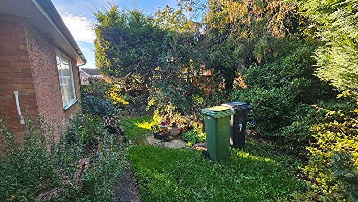 2 Bedroom Detached Bungalow For Sale In Waveney Crescent, Earsham, Bungay, NR35