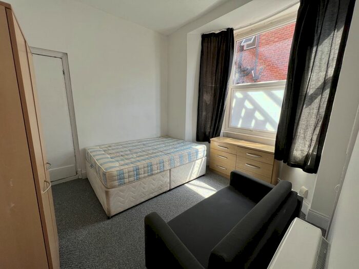 1 Bedroom Flat To Rent In Queens Road, Clarendon Park, Leicester, LE2
