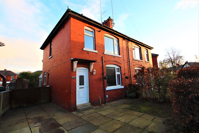 3 Bedroom Semi-Detached House To Rent In Lichfield Drive, Bury, BL8