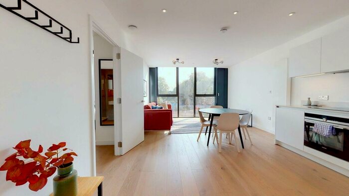 1 Bedroom Flat To Rent In Highgate Hill, N19