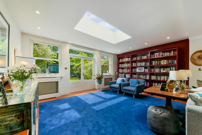 6 Bedroom Property To Rent In Earlsfield Road, London, SW18