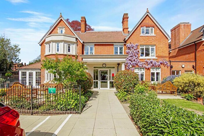 1 Bedroom Apartment For Sale In Faulkner House, Chislehurst, BR7