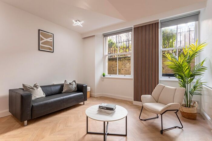 2 Bedroom Flat To Rent In Manor Place, West End, Edinburgh, EH3