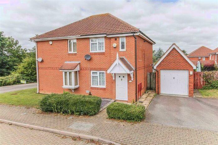 2 Bedroom Semi-Detached House To Rent In Walkhampton Avenue, Bradwell Common, Milton Keynes, MK13
