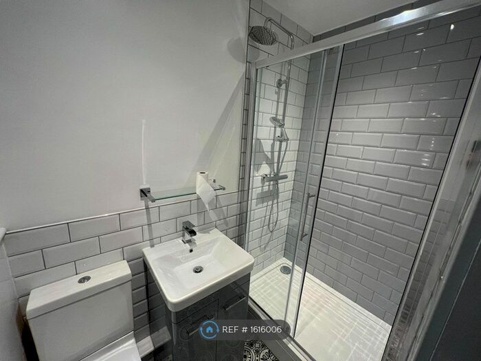 2 Bedroom Flat To Rent In Bowling Green Street, Leicester, LE1