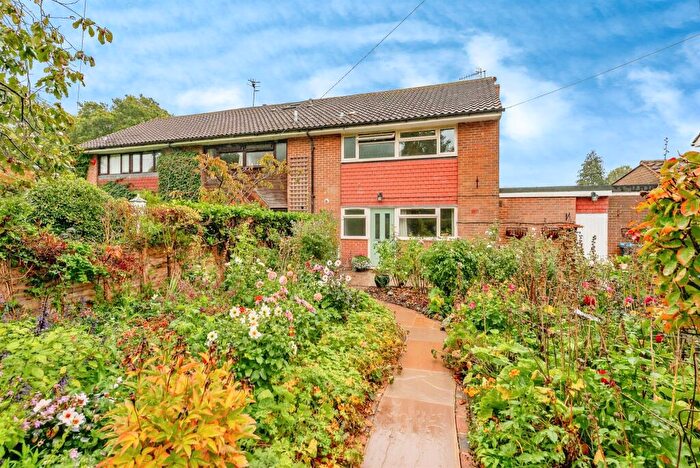 3 Bedroom End Of Terrace House For Sale In Whitewood Lane, South Godstone, Godstone, RH9