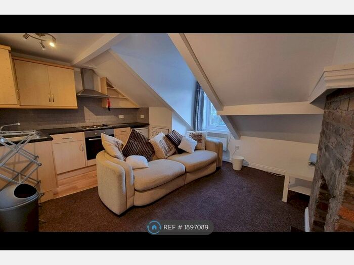 1 Bedroom Flat To Rent In Tong Road, Leeds, LS12