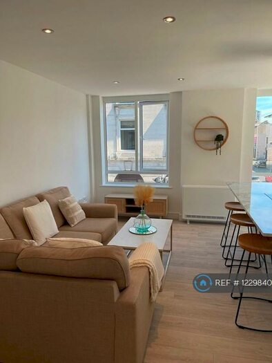 2 Bedroom Flat To Rent In Manchester Rd, Burnley, BB11