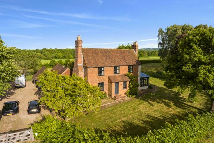 4 Bedroom Farmhouse To Rent In Tithebarns Lane, Send, Woking, GU23