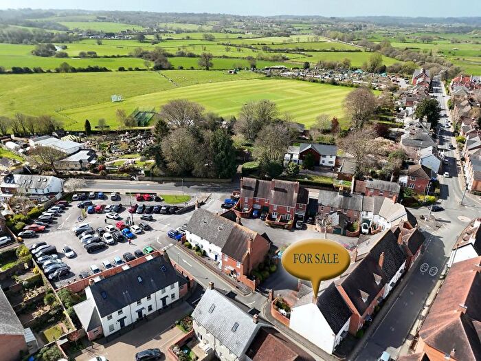 3 Bedroom End Of Terrace House For Sale In West Street, Wimborne, BH21