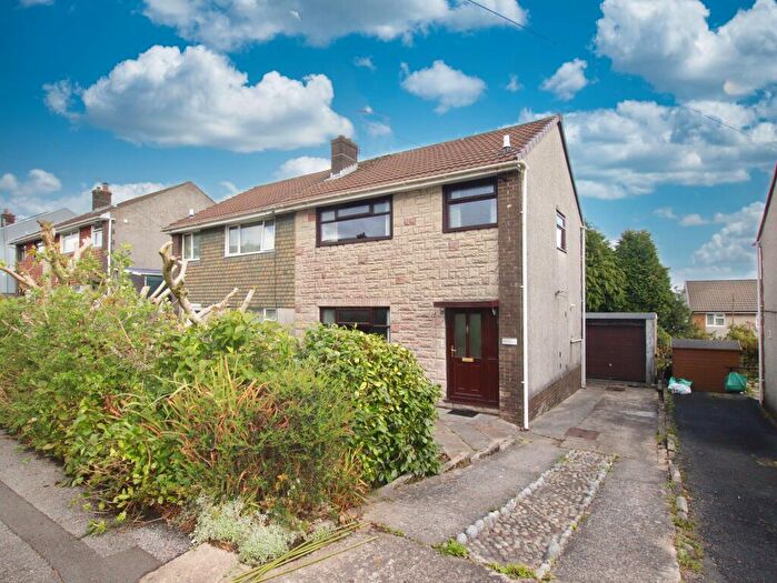 3 Bedroom Semi-Detached House For Sale In Heol Caerlan, Beddau, CF38
