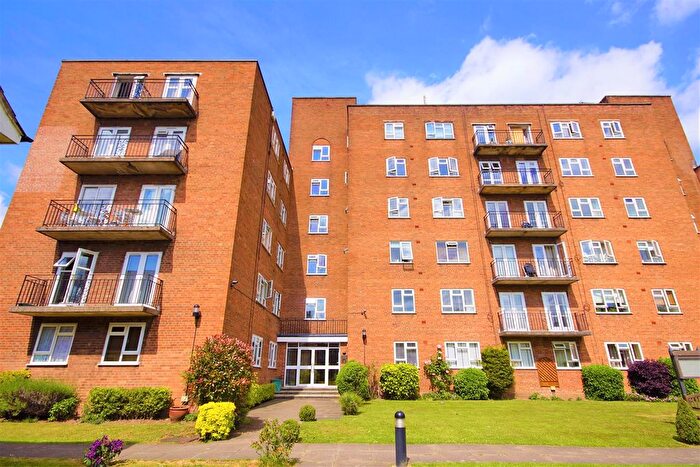 1 Bedroom Flat To Rent In Griffin Court, Edgbaston, Birmingham, B5