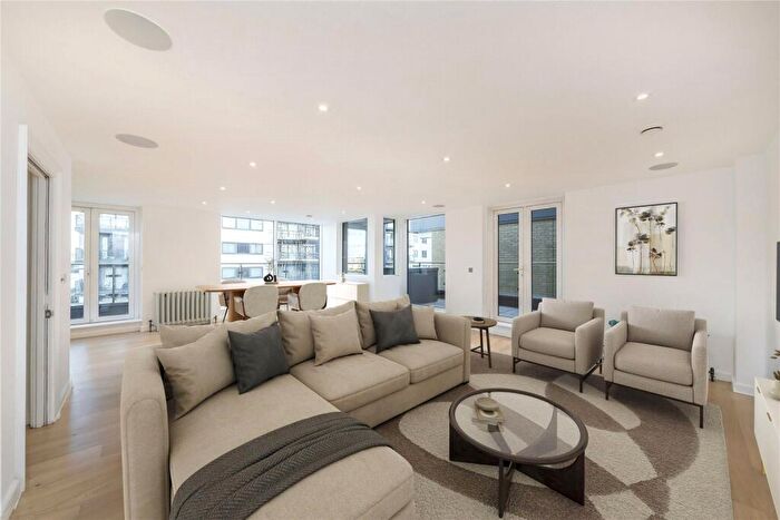 3 Bedroom Apartment For Sale In Wharf Street, Deptford, SE8