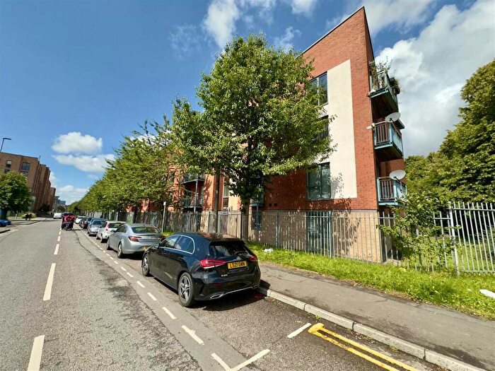 1 Bedroom Apartment For Sale In Ordsall Lane, Salford, Greater Manchester, M5