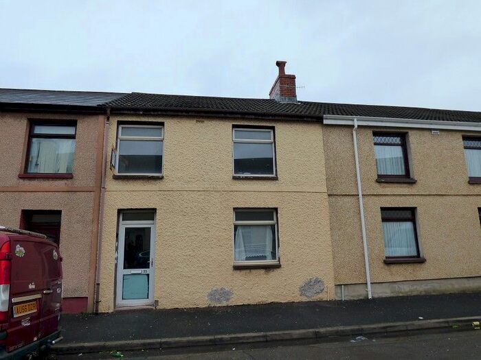 3 Bedroom Terraced House To Rent In Florence Street, Llanelli, Carmarthenshire. SA15