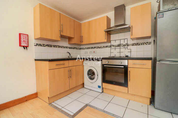 4 Bedroom Flat To Rent In Portswood Road, Southampton, SO17