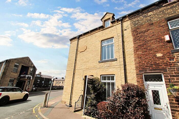 5 Bedroom End Of Terrace House For Sale In Commercial Street, Todmorden, OL14