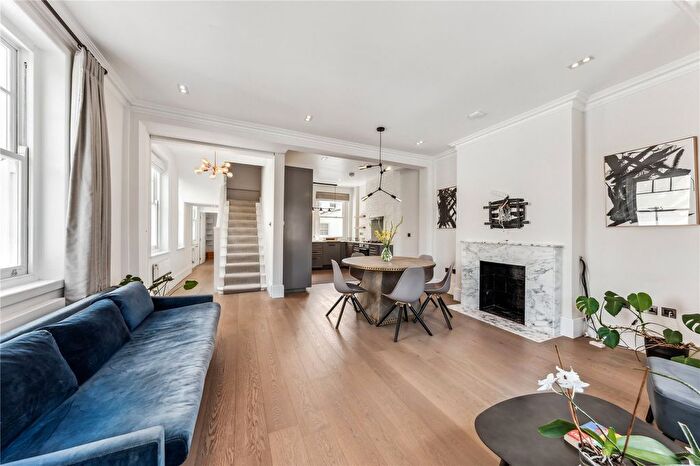 3 Bedroom Flat To Rent In Elspeth Road, SW11