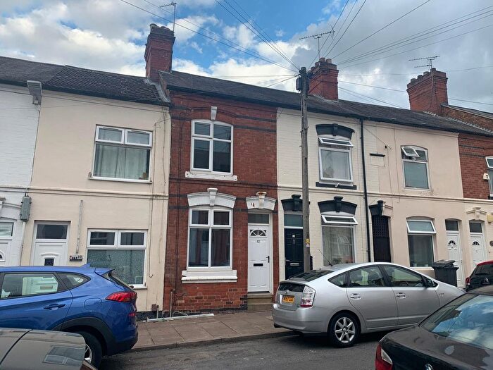 2 Bedroom Terraced House To Rent In Hawthorne Street, Leicester, LE3