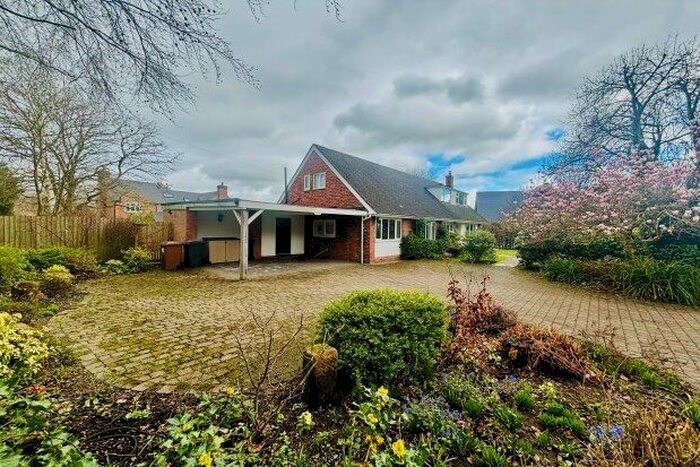 3 Bedroom Property To Rent In The Green, Lichfield, WS14