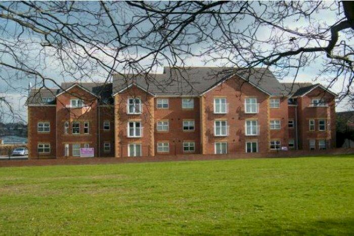 2 Bedroom Flat To Rent In St. Johns Road, Chesterfield, S41