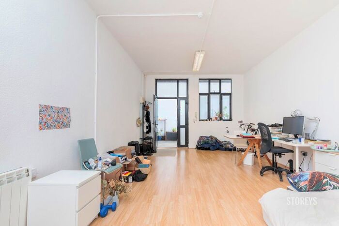 Studio To Rent In Triangle Road, London Fields, London, E8