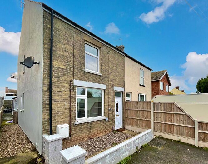 3 Bedroom End Of Terrace House For Sale In Ormesby Road, Caister-on-sea, NR30