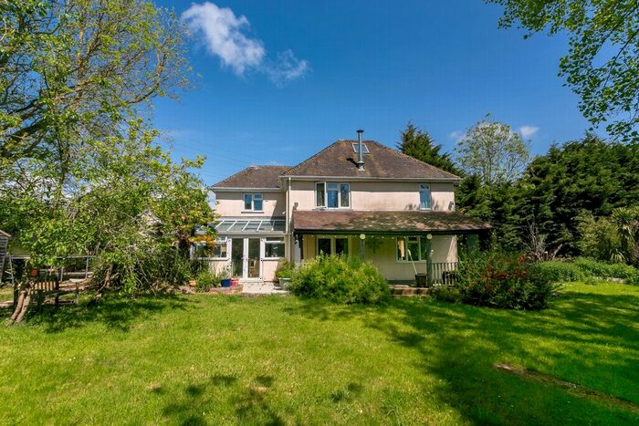 4 Bedroom Detached House For Sale In Barrow Hill, Sellindge, TN25